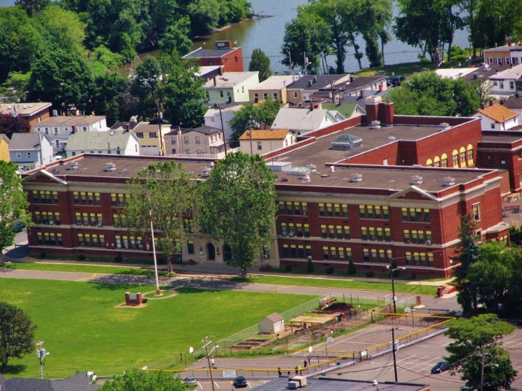 258442_1919330434226_1570995895_31883932_1504731_o